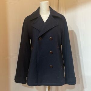 Levi’s Strauss & Co. Woman’s Navy Peacoat jacket Size M